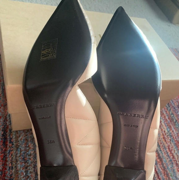 NEW Burberry Quilted Leather Kitten Heels Pumps - Picture 2 of 6